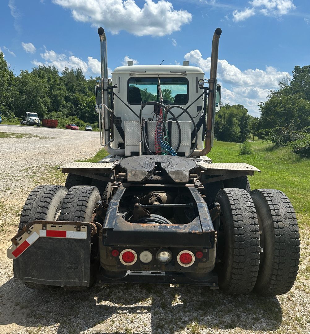 2012 MACK CHU613 - Image 4